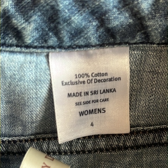 Eddie Bauer Vintage 100% Cotton Denim Comfortable Medium Wash Mini Skirt Size 4 - Picture 10 of 10